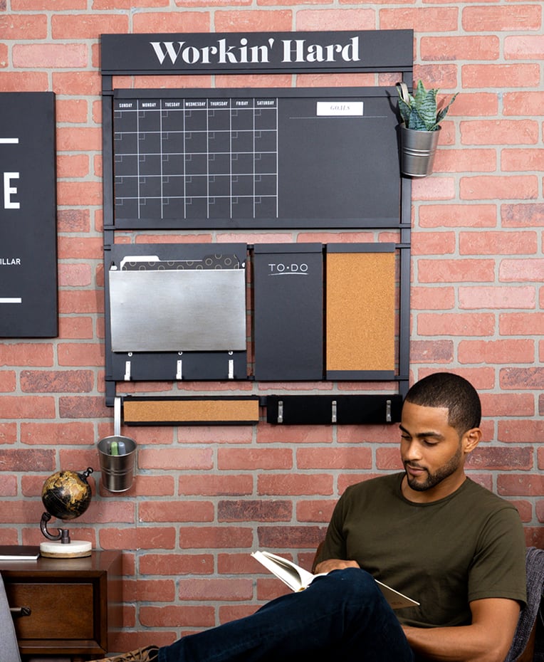 THE GRAYSON Wall Organizer